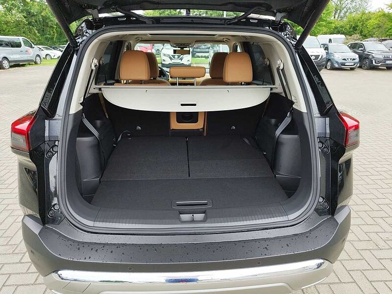 Nissan X-Trail 1.5 VC-T e-4ORCE 213 PS 4x4 TEKNA+ 7-Sitze Bose Pano  Led  Einparkautomatik